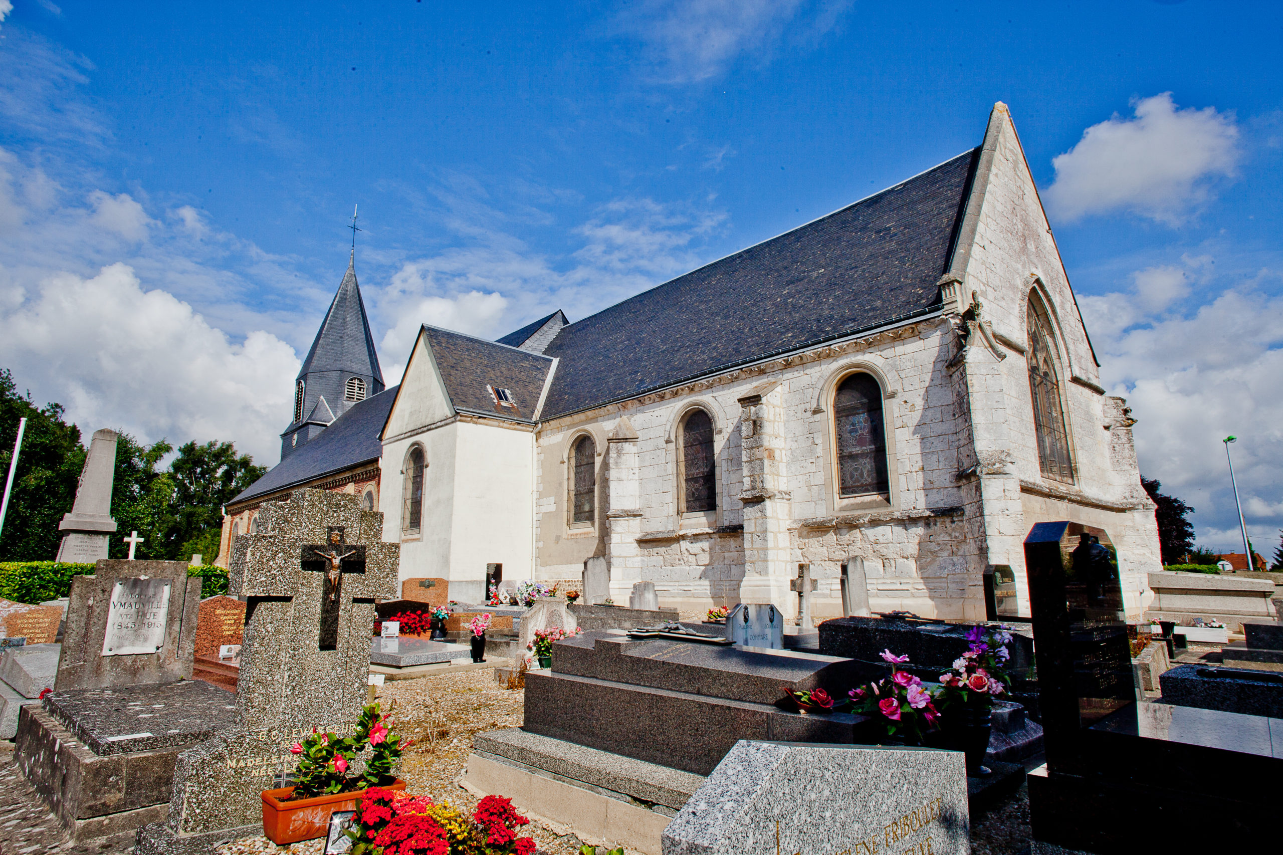 Consécration et bénédiction du nouvel autel de l’église notre Dame